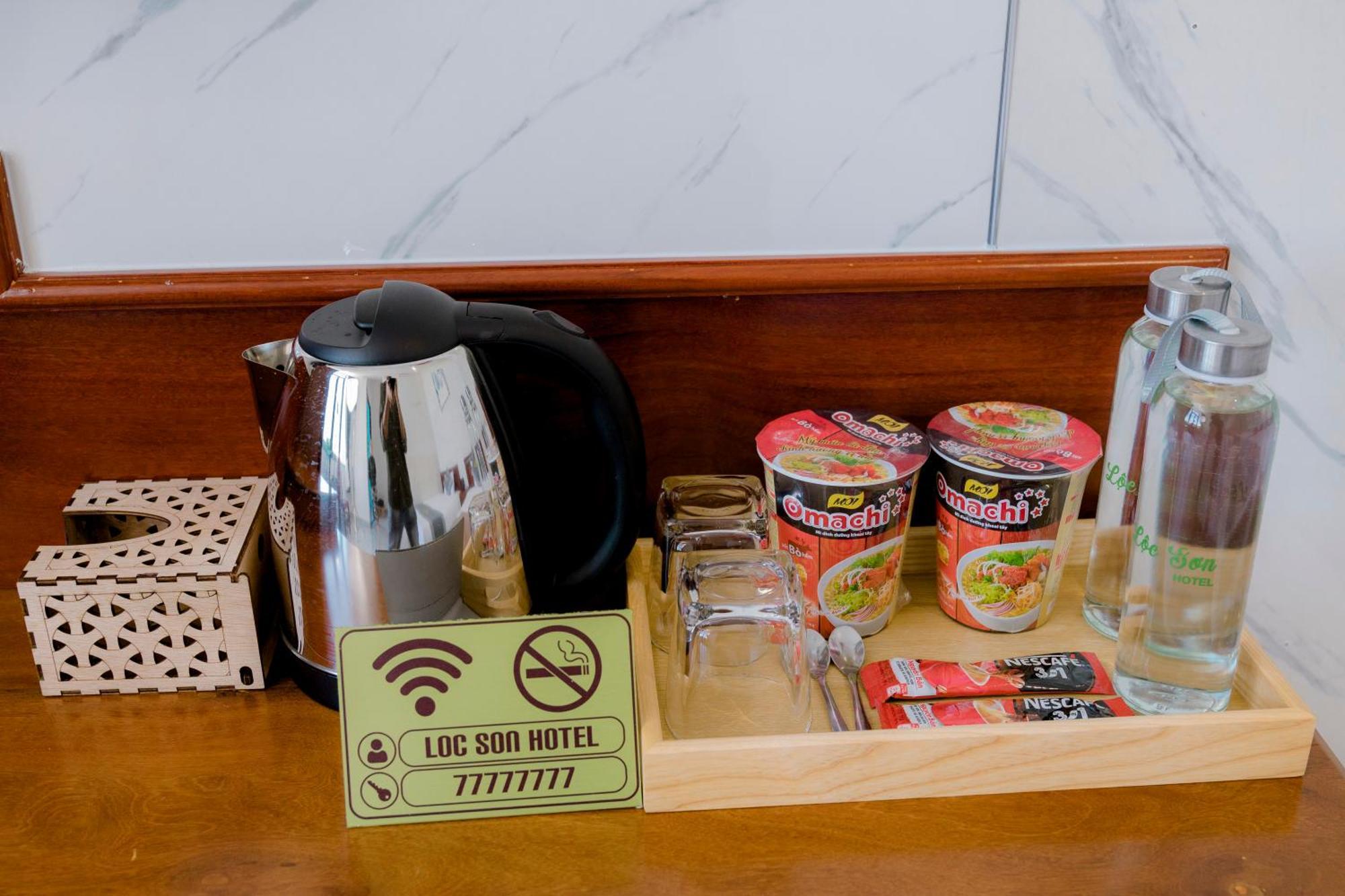 Loc Son Hotel Buôn Ma Thuột Zewnętrze zdjęcie