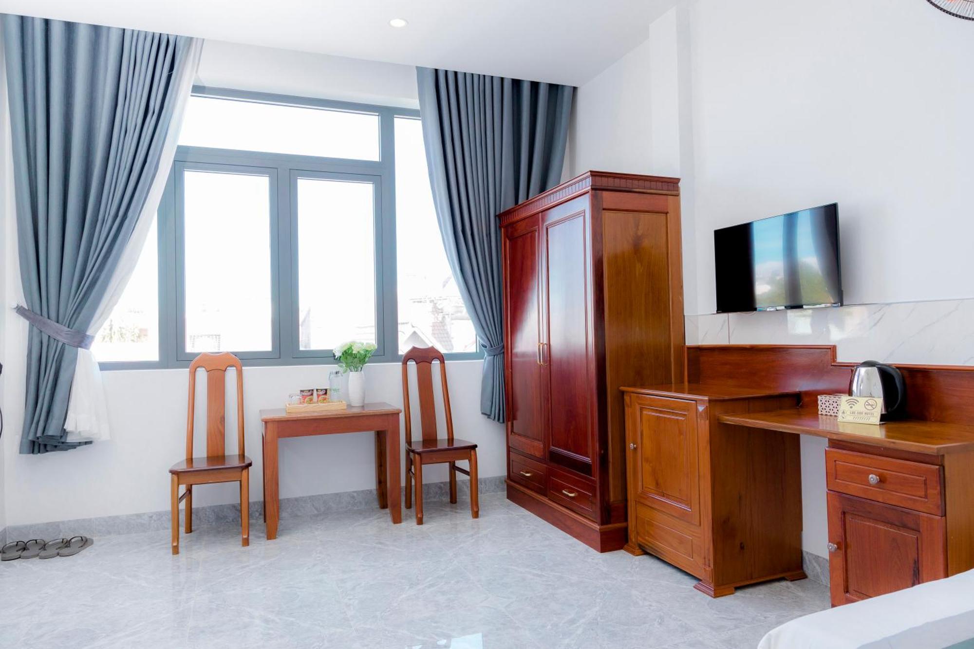 Loc Son Hotel Buôn Ma Thuột Zewnętrze zdjęcie
