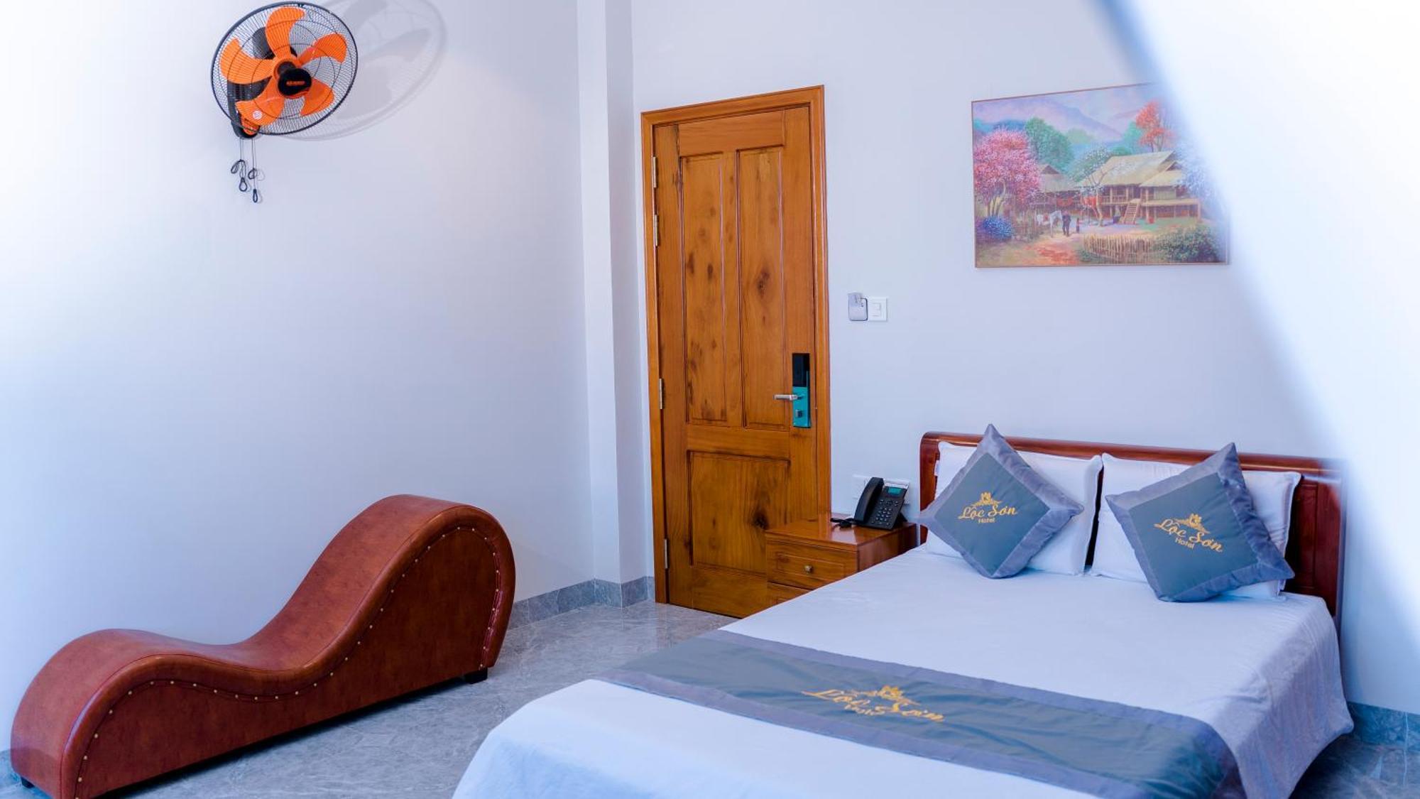 Loc Son Hotel Buôn Ma Thuột Zewnętrze zdjęcie