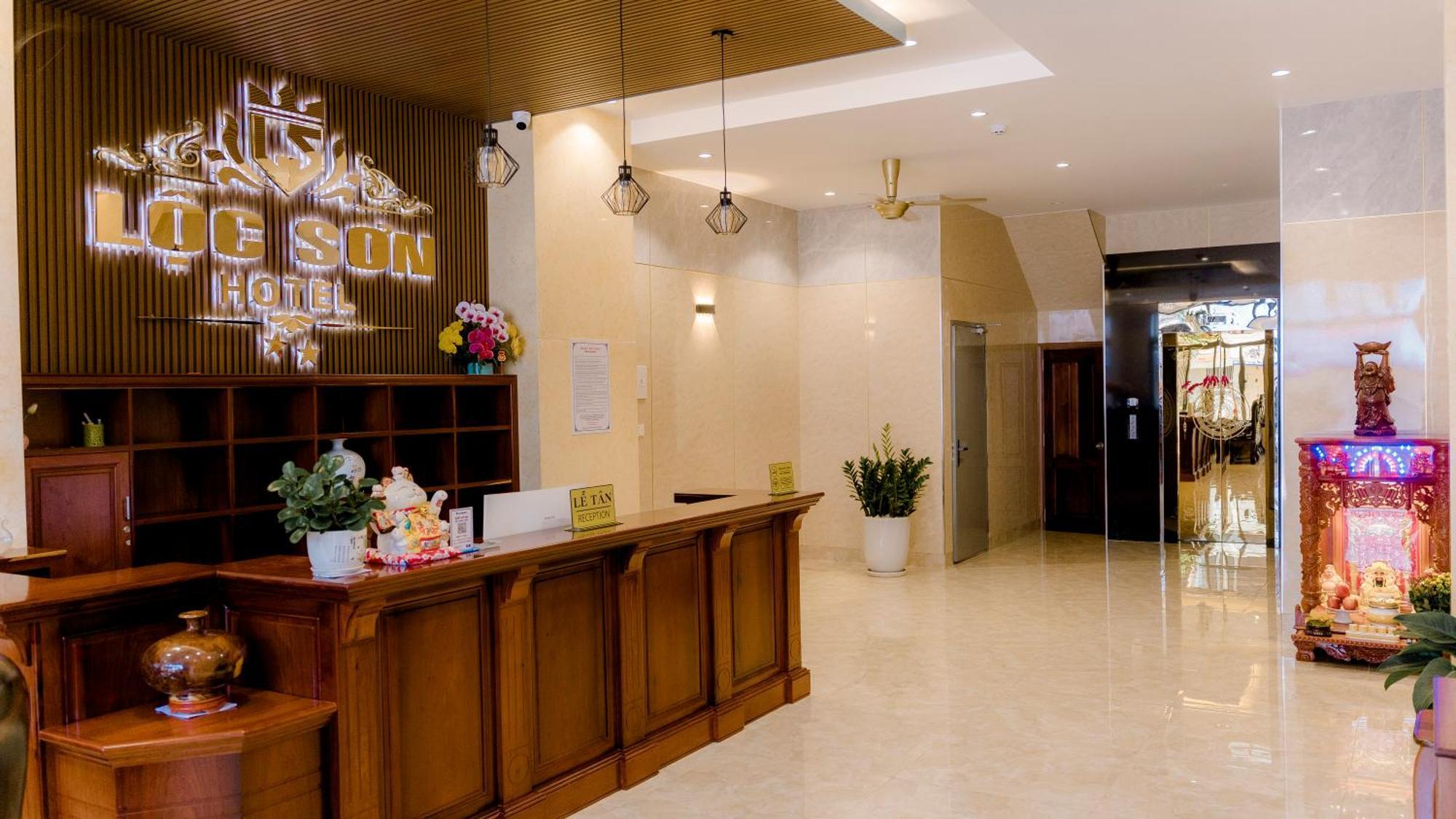 Loc Son Hotel Buôn Ma Thuột Zewnętrze zdjęcie